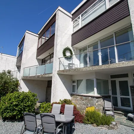 Nearmere, Slps 8, Central, Parking, Balcony, Views * Bowness-on-Windermere