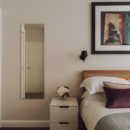 Nearmere, Slps 8, Central, Parking, Balcony, Views Prázdninový dům *
